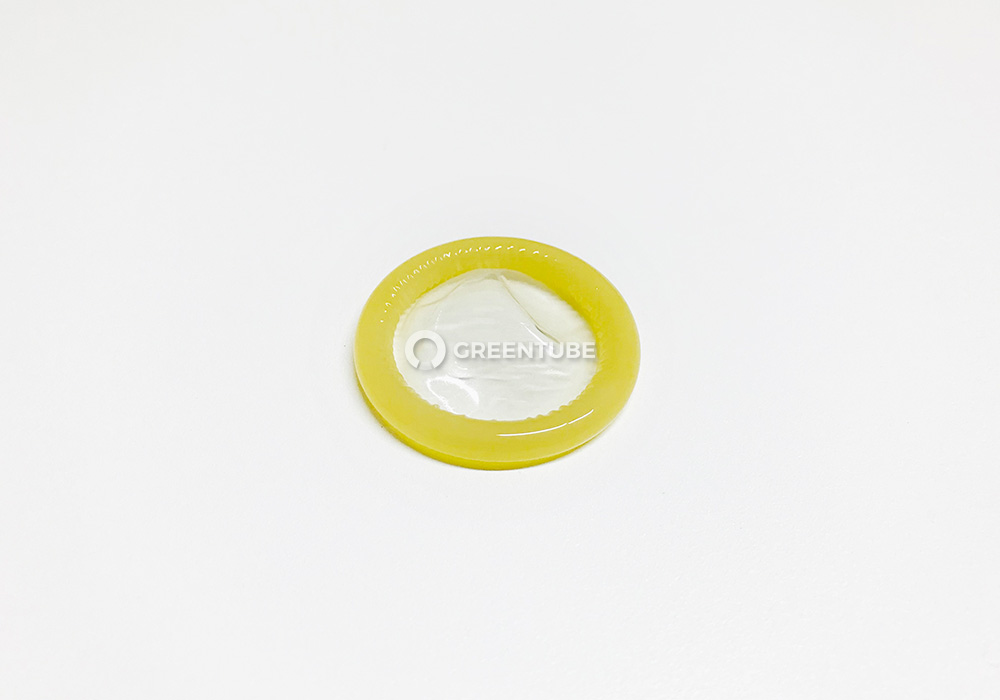 오삼바이 퍼펙트핏 콘돔 포장 개봉