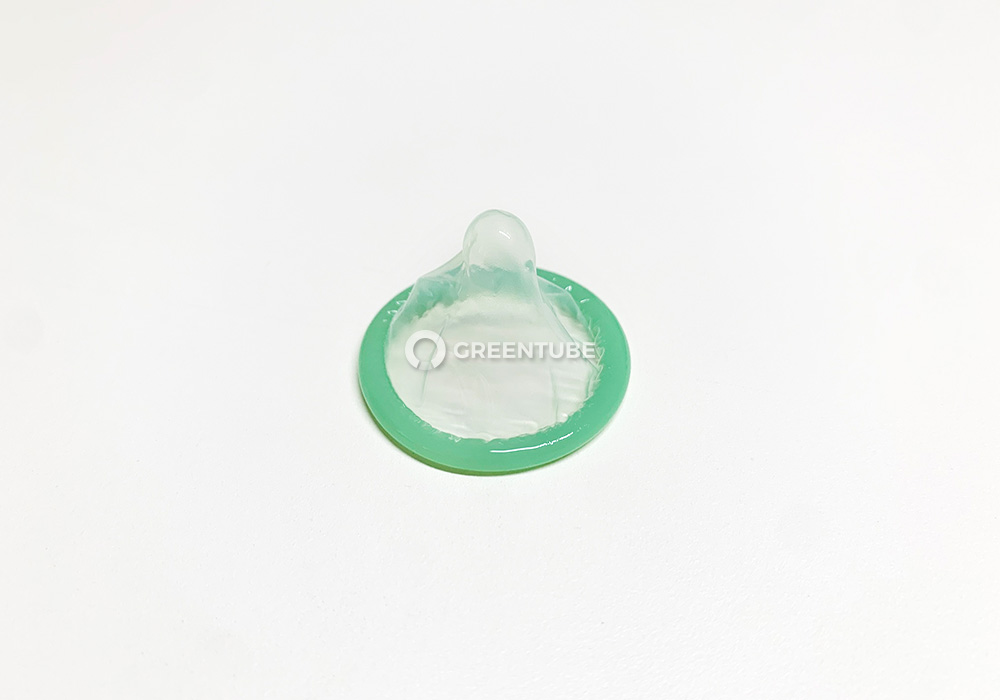 오카모토 뉴 스킨레스 2000 콘돔 포장 개봉 - 콘돔 전문 쇼핑몰 그린튜브