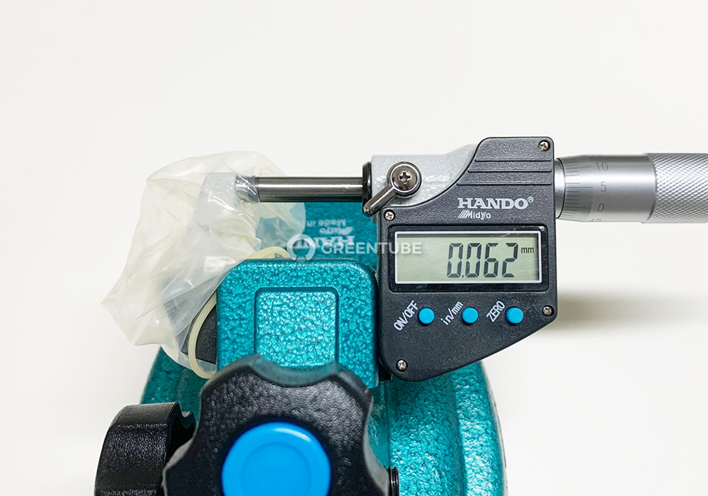 유니더스 환타시아 콘돔 두께 측정 - 콘돔 전문 쇼핑몰 그린튜브