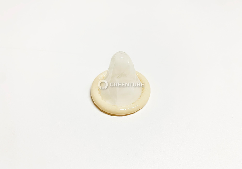 레드컨테이너 세이프 레드D 도트 콘돔 포장 개봉 - 콘돔 전문 쇼핑몰 그린튜브